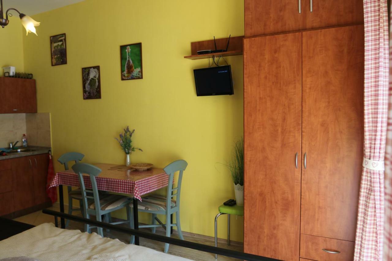 Apartman Beta Podhájska Eksteriør billede